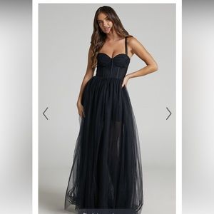 Emmary Bustier Bodice Tulle Gown in Black